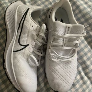Nike Air Pegasus 38